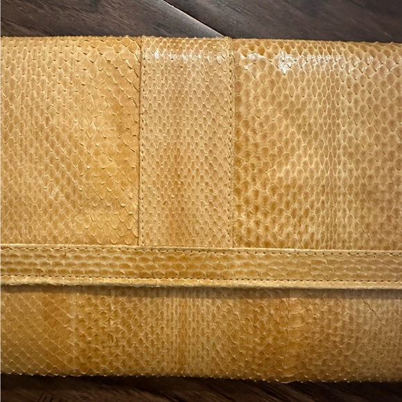 Vintage Snakeskin Purse - Picture 3 of 16